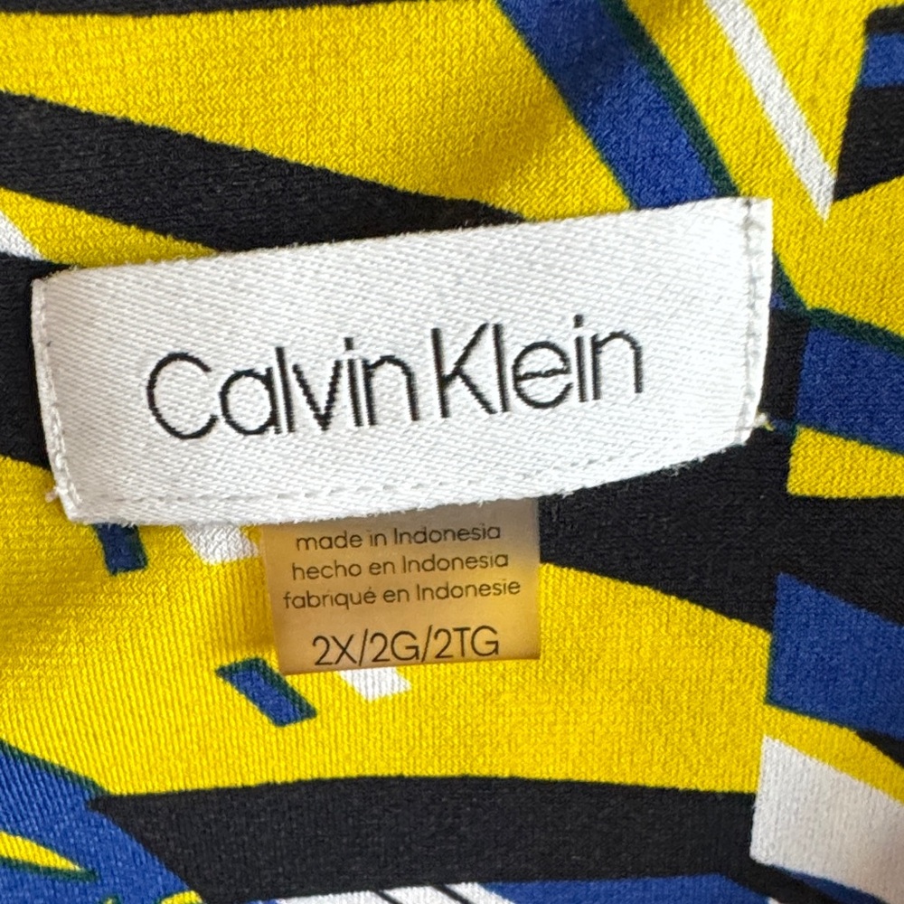 Calvin Klein Abstract Print Sleeveless Shell Top in Blue, Yellow & Black - Picture 2 of 6